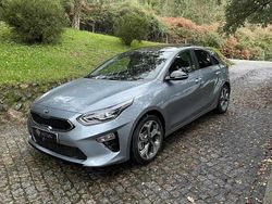 Cinzento Usado 2019 Kia Ceed Citadino | € 19.950 (Caro)