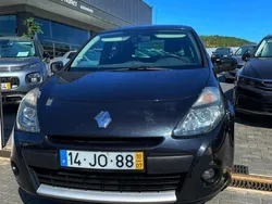 Preto Usado 2010 Renault Clio II | € 5.750 (Preço justo)