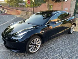 Usado 2019 Tesla Model 3 Standard Range Sedan | € 19.390 (Preço justo)