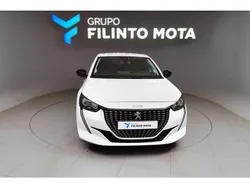 Branco Usado 2023 Peugeot 208 Allure Citadino | € 19.990 (Preço justo)