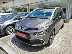Cinza Usado 2021 Citroën C4 Feel Monovolume | € 20.750 (Preço justo)