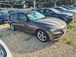 Castanho Usado 2015 BMW 318 Luxury Line Carrinha | € 16.990 (Caro)