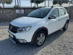 Branco Usado 2019 Dacia Sandero Prestige Citadino | € 14.450 (Preço justo)