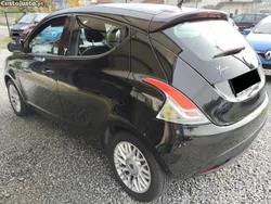 Preto Usado 2014 Lancia Ypsilon Gold Citadino | € 7.500 (Preço justo)