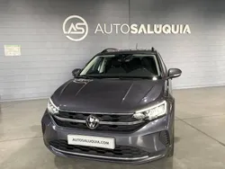 Cinzento Usado 2024 VW Taigo SUV | € 22.900 (Preço justo)