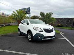 Branco Usado 2015 Opel Mokka SUV | € 13.900
