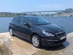 Preto Usado 2015 Peugeot 308 Citadino | € 9.200 (Preço justo)