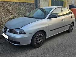 Cinzento Usado 2005 Seat Ibiza Citadino | € 2.200 (Preço justo)