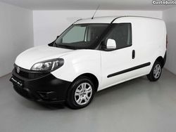Branco Usado 2021 Fiat Doblò Monovolume | € 14.980 (Preço elevado)