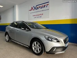 Cinza Usado 2016 Volvo V40 CC Momentum Carrinha | € 12.950 (Bom preço)
