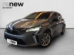 Cinza Usado 2024 Renault Clio V Evolution Sedan | € 17.750 (Bom preço)
