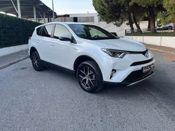 Branco Usado 2016 Toyota RAV4 Hybrid SUV | € 21.900 (Preço justo)
