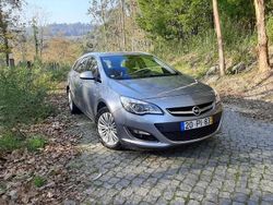Cinzento Usado 2014 Opel Astra Carrinha | € 8.000 (Preço justo)