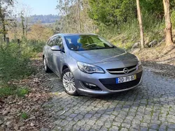 Cinzento Usado 2014 Opel Astra Carrinha | € 9.000 (Preço justo)