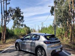 Usado 2022 Peugeot e-208 Citadino | € 16.400 (Bom preço)