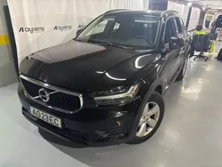 Preto Usado 2021 Volvo XC40 Momentum SUV | € 23.900 (Bom preço)