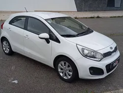 Branco Usado 2012 Kia Rio | € 6.750 (Preço justo)