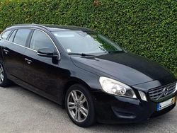 Preto Usado 2012 Volvo V60 Momentum Carrinha | € 10.950 (Preço justo)