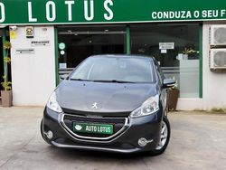 Cinza Usado 2015 Peugeot 208 Active Citadino | € 11.970 (Preço elevado)