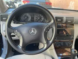 Usado 2006 Mercedes C180 Sedan | € 8.000