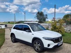 Branco Usado 2022 Mercedes EQB300 SUV | € 38.000