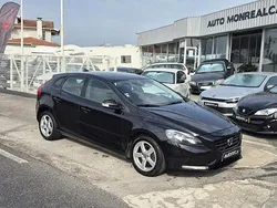 Preto Usado 2015 Volvo V40 Momentum Carrinha | € 13.400 (Preço elevado)