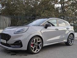 Cinzento Usado 2020 Ford Puma Gen-E ST Sedan | € 22.750 (Bom preço)