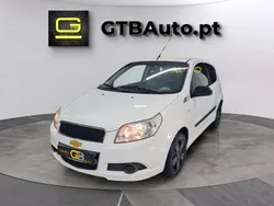 Branco Usado 2010 Chevrolet Aveo LS Citadino | € 4.900