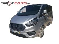 Cinza Usado 2018 Ford Tourneo Titanium Monovolume | € 34.900