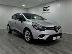 Cinzento Usado 2016 Renault Clio IV | € 12.950 (Preço elevado)