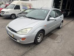 Cinza Usado 1999 Ford Focus | € 2.250 (Caro)