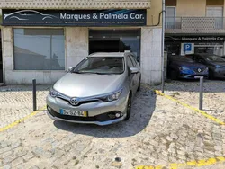 Cinzento Usado 2017 Toyota Auris Touring Sports Carrinha | € 18.987 (Preço elevado)