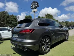 Cinza Usado 2019 VW Touareg R-line SUV | € 49.500