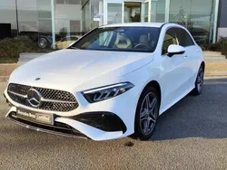 Branco polar Usado 2023 Mercedes A250 AMG Citadino | € 40.490 (Preço justo)