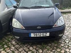 Usado 2001 Ford Focus Sedan | € 1.280 (Preço justo)