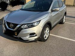 Cinzento Usado 2018 Nissan Qashqai SUV | € 17.500 (Preço justo)