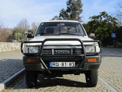 Cinzento Usado 1991 Toyota HiLux Pickup | € 4.000