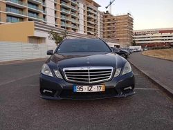 Cinzento Usado 2010 Mercedes E350 Carrinha | € 14.500
