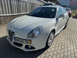 Branco Usado 2016 Alfa Romeo Giulietta Citadino | € 9.750 (Super Preço)