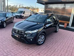 Preto Usado 2022 Dacia Sandero Expression Citadino | € 14.750 (Bom preço)