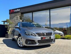 Cinzento Usado 2020 Peugeot 308 Style Carrinha | € 14.500 (Preço justo)