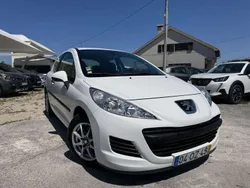 Branco Usado 2011 Peugeot 207 | € 6.490 (Bom preço)