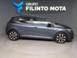 Cinza Usado 2022 Renault Clio V Evolution | € 15.740 (Preço justo)