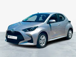 Cinza (pintura metalizada) Usado 2023 Toyota Yaris Comfort Sedan | € 18.250 (Preço justo)