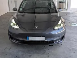 Cinzento Usado 2021 Tesla Model 3 Long Range AWD Sedan | € 26.950 (Preço justo)