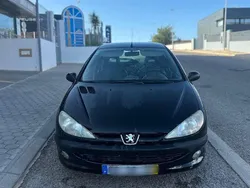 Usado 2000 Peugeot 206 Sedan | € 1.700 (Bom preço)