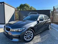 Cinza Usado 2021 BMW 330e Comfort Edition Carrinha | € 30.900 (Preço justo)