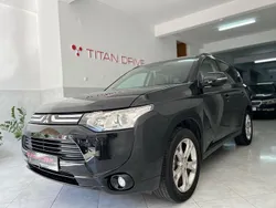 Preto Usado 2014 Mitsubishi Outlander Intense SUV | € 15.500 (Preço justo)
