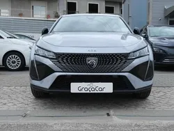 Cinza Usado 2024 Peugeot 408 Allure Sedan | € 25.700 (Bom preço)