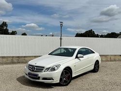 Branco pérola Usado 2010 Mercedes E250 Avantgarde Coupé | € 18.500 (Preço elevado)